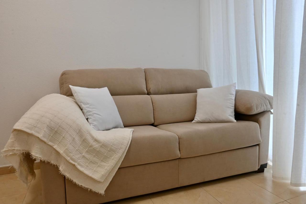 For You Rentals Acogedor Apartamento Temporal De 1 Dormitorio Y Salon, A Pasos De Gran Via Inf3D มาดริด ภายนอก รูปภาพ