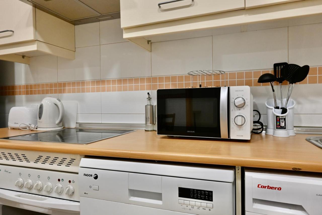 For You Rentals Acogedor Apartamento Temporal De 1 Dormitorio Y Salon, A Pasos De Gran Via Inf3D มาดริด ภายนอก รูปภาพ