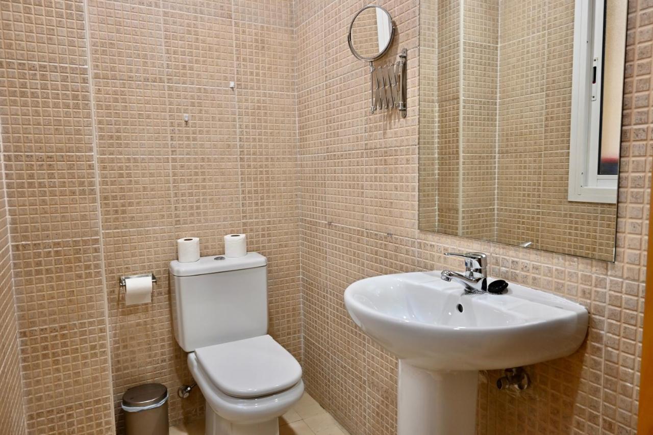 For You Rentals Acogedor Apartamento Temporal De 1 Dormitorio Y Salon, A Pasos De Gran Via Inf3D มาดริด ภายนอก รูปภาพ